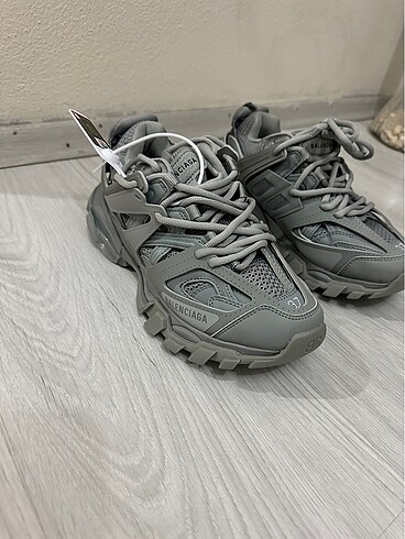 Balenciaga track gri spor ayakkabı