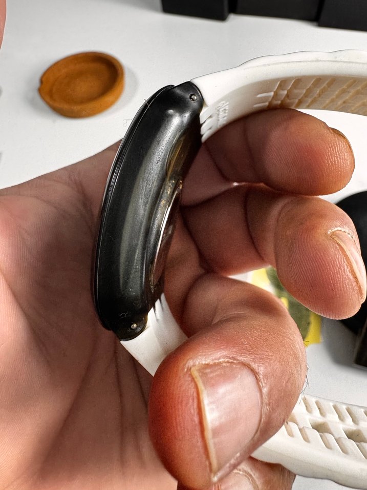 Beyaz Swatch Akıllı Saat - Görsel 2