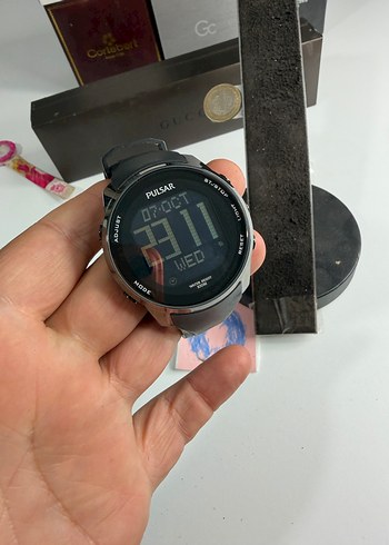 Seiko Orjinal Pulsar Siyah Dijital Spor Saat Sifir Ayarinda