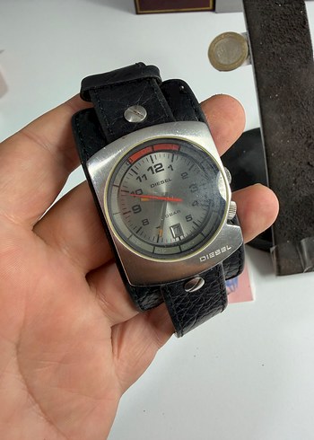 Diesel Orjinal Diesel Siyah Deri Kayisli Sehir Stili Kol Saati