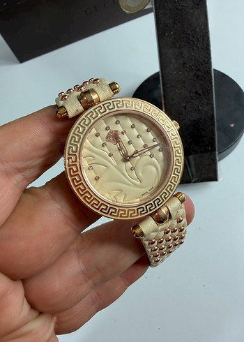 Versace Orjinal Versace Vintage İkonlu Krem Deri Saat
