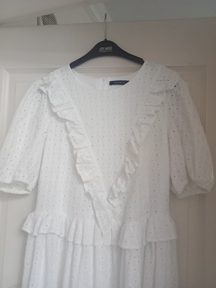 Trendyol marka Beyaz Uzun Kadın Elbise - Görsel 3