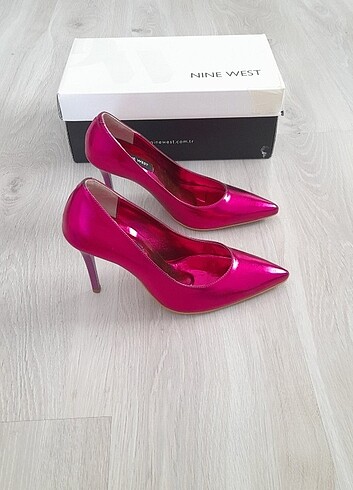 38 Beden NINE WEST TOPUKLU AYAKKABI 