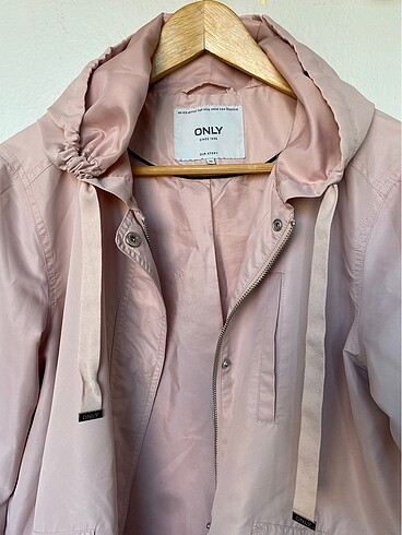 Only pembe yağmurluk