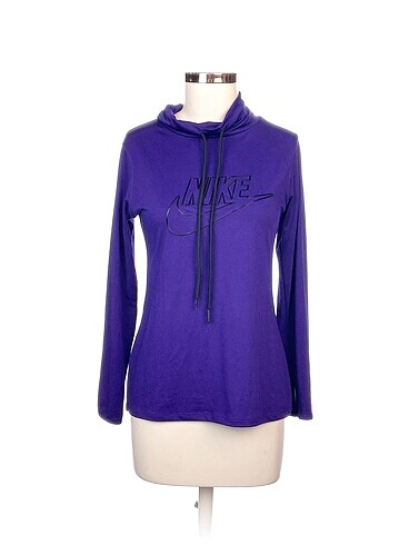 Nike Sweatshirt %70 İndirimli.