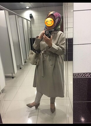 Özsarıçam trençkot
