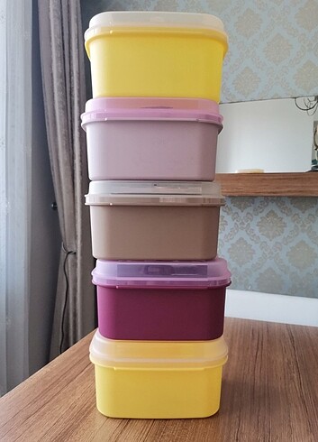 Diğer 4,500 ml masal saklama kabı