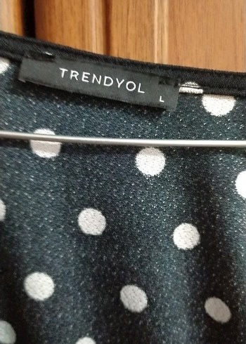 Puantiye Desenli Siyah Midi Elbise - Görsel 2