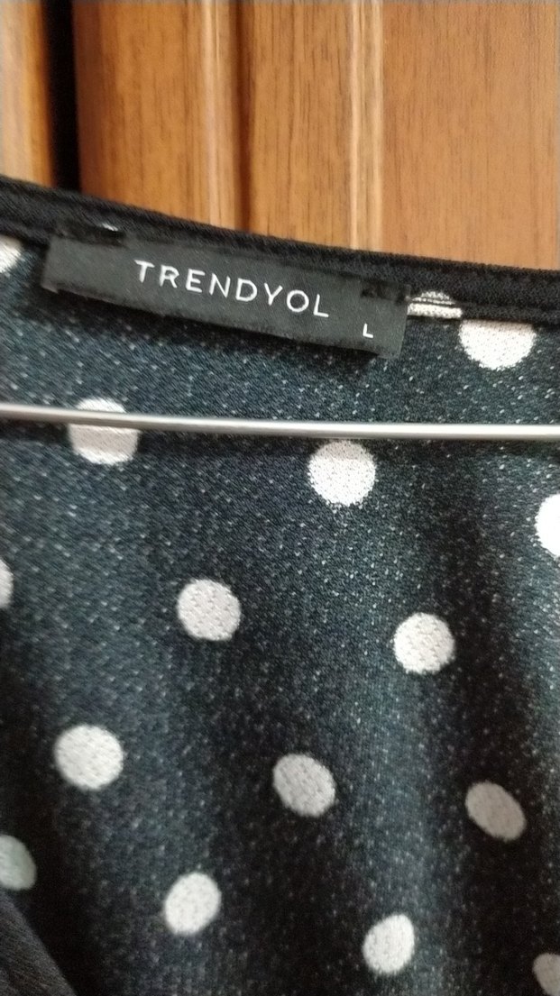 Puantiye Desenli Siyah Midi Elbise - Görsel 2