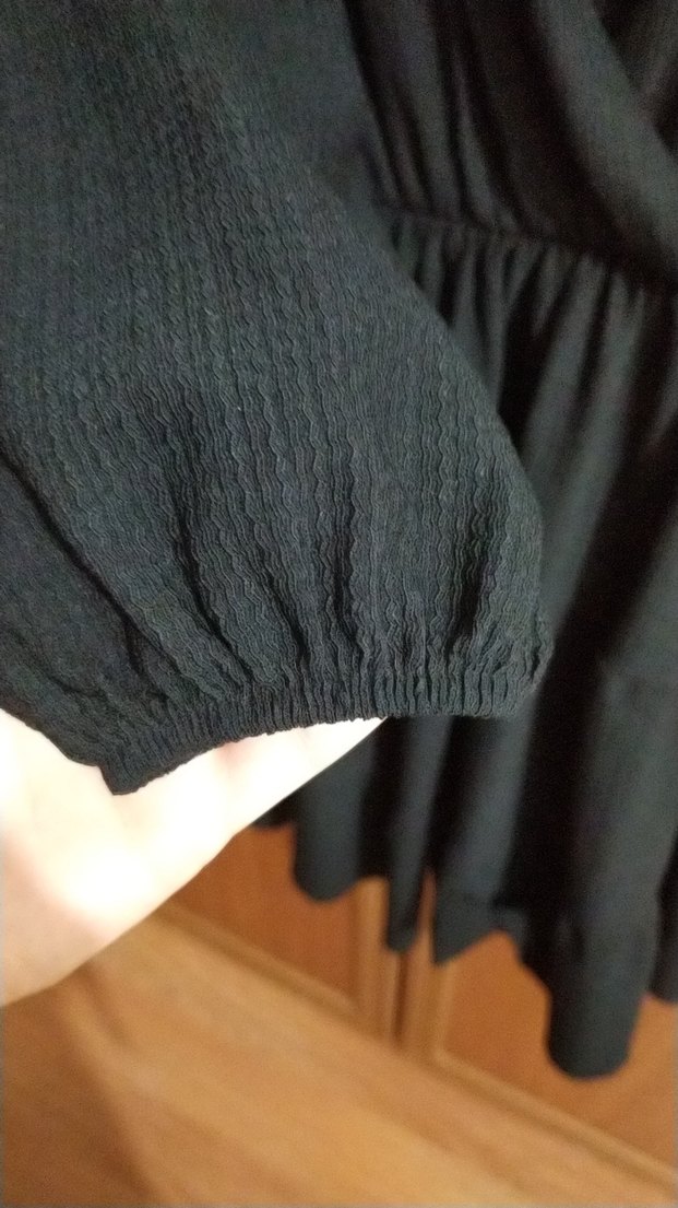 Siyah V Yaka Salaş Midi Elbise - Görsel 3