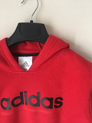 Adidas Sweatshirt