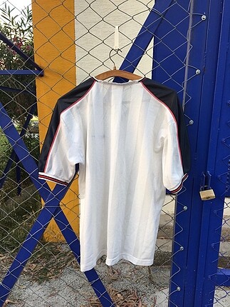 m Beden beyaz Renk Nike Thsirt