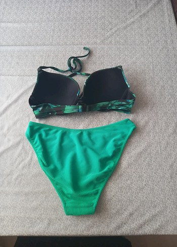 m Beden yeşil Renk Harika Renkli Bikini Takımı