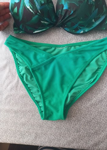 m Beden Harika Renkli Bikini Takımı