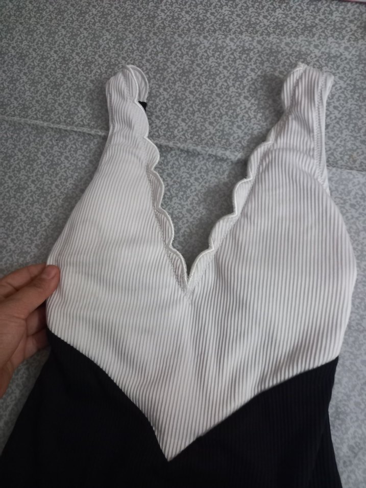 Siyah Beyaz Tarz Mayo - Görsel 4