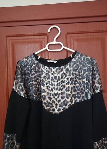 xl Beden siyah Renk Leopar Işıltılı Tunik.