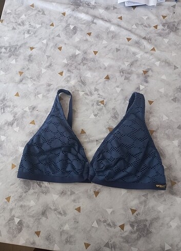 46 Beden Bikini Üstü