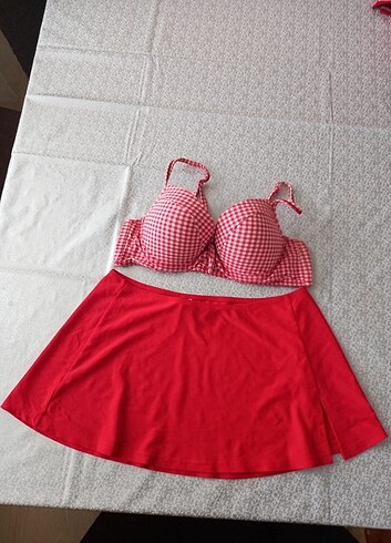 Harika Renkl Etekli Bikini Takımı