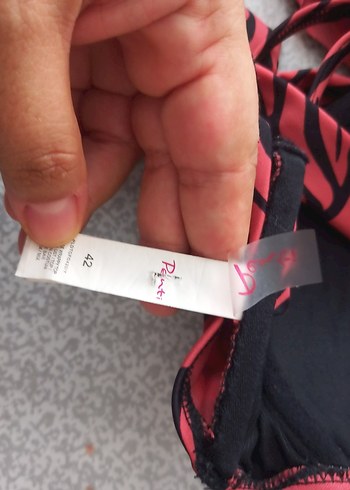 42 Beden kırmızı Renk Harika Desenli Penti Bikini