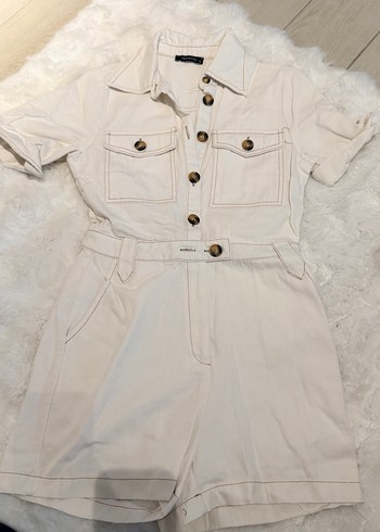 Düğmeli Beyaz Kadın Mini Tulum - Görsel 3