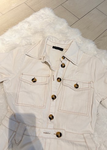 Düğmeli Beyaz Kadın Mini Tulum - Görsel 4