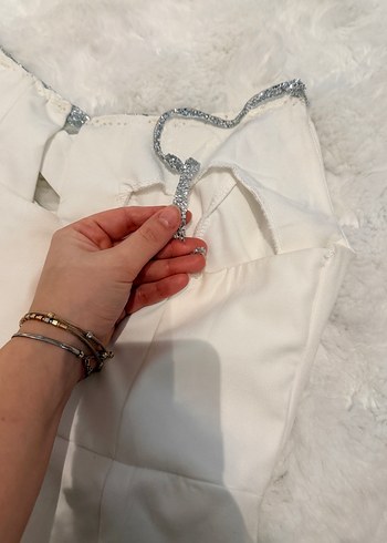 beyaz Elbise - Görsel 4