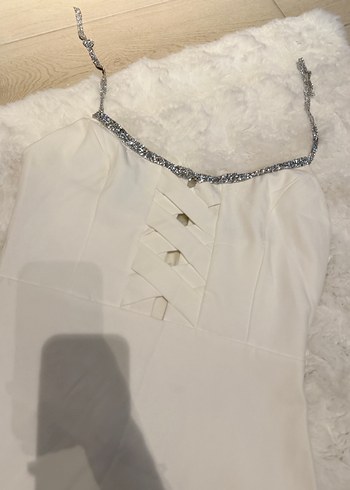 beyaz Elbise - Görsel 2