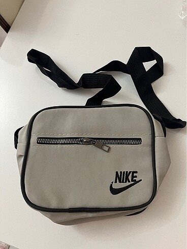 Nike çanta