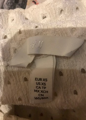 H&M H&M Bej V Yaka Dantel Detaylı Kadın Bluz