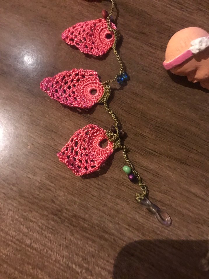 Pembe yaprak boncuklu gözlük aksesuarı - Görsel 2