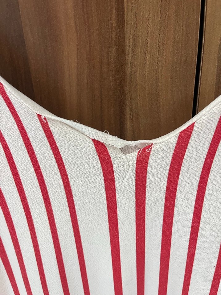 Kırmızı Çizgili Mini Tulum - Görsel 4