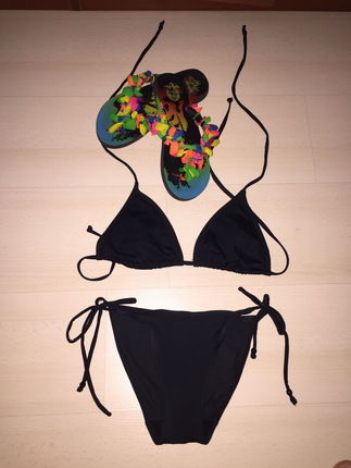Siyah bikini