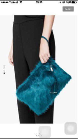 Mango Clutch