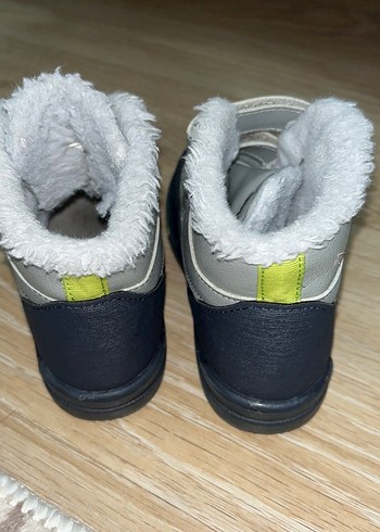 Gri Erkek Çocuk Kaydırmaz Bot - Görsel 3