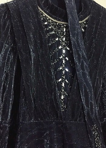 Parlak Siyah Gotik Uzun Abiye Elbise - Görsel 7