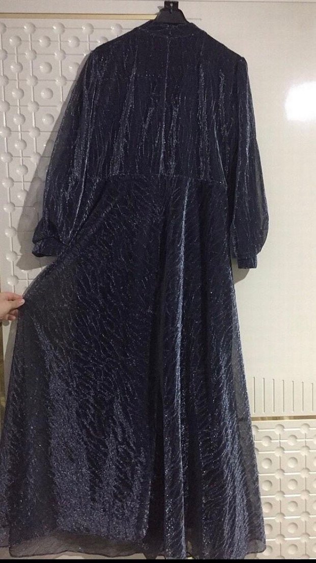 Parlak Siyah Gotik Uzun Abiye Elbise - Görsel 3