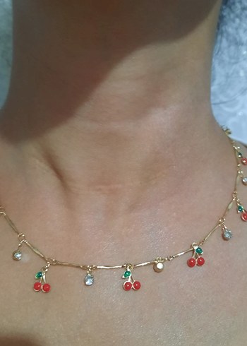Nakışlı Mini Zincir Detaylı Kiraz Kolye