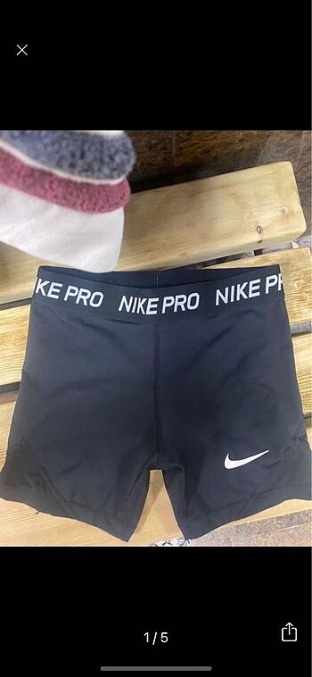 Nike pro