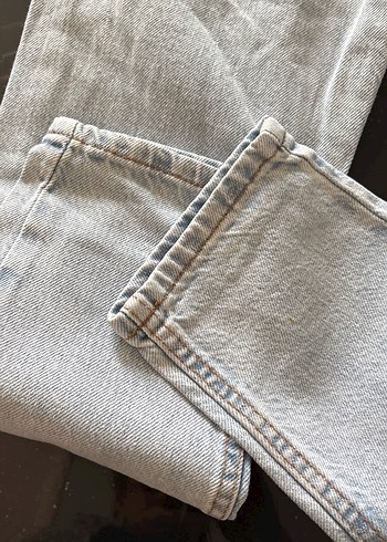 Gri Yırtık Detaylı Rahat Kesim Kadın Jean - Görsel 5