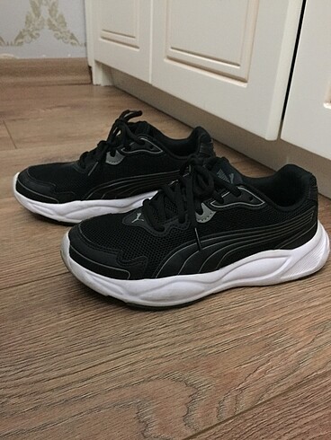 puma sneaker