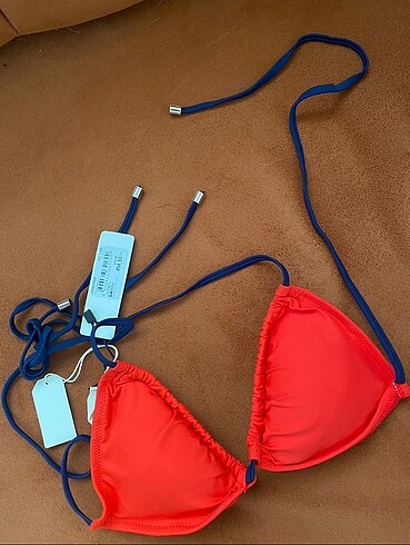 Yargıcı Bikini