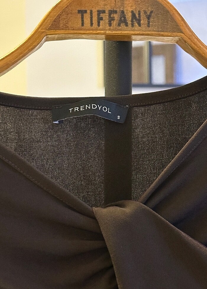 Yakası detaylı body - Görsel 3