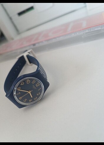 Beden lacivert Renk Swatch saat