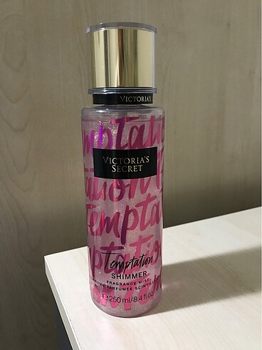Victoria s Secret vücut spreyi