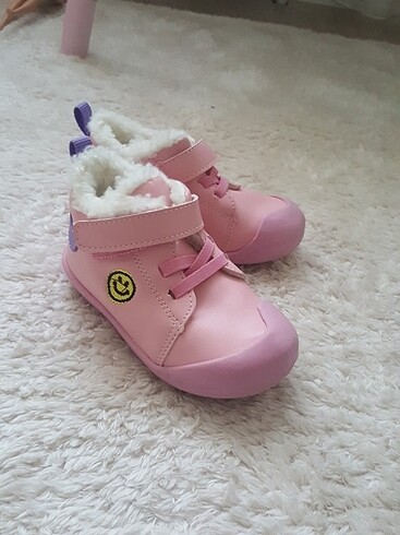 Ayakkabı dünyası 23