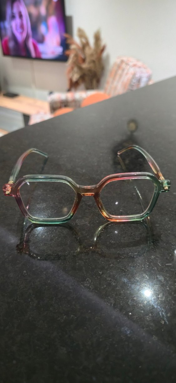 Şeffaf Çok Renkli Retro Kadın Gözlüğü - Görsel 2