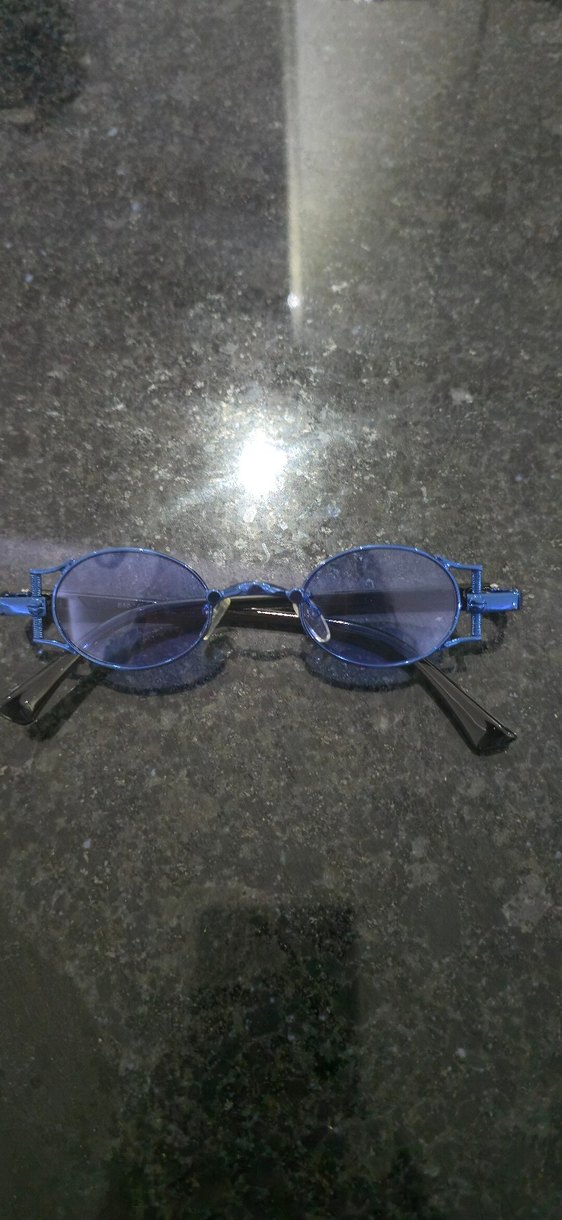 Çerçeveli Koyu Mavi Gotik Kadın Gözlüğü - Görsel 3