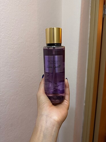 Orijinal Victoria?s Secret body mist