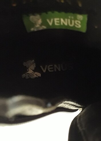 39 Beden siyah Renk Venüs marka kısa topuklu bot