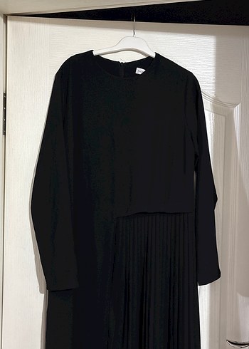 Uzun Kollu Piliseli Siyah Ofis Elbisesi - Görsel 2